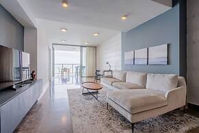 w Stunning 2BR With Terrace in YOO