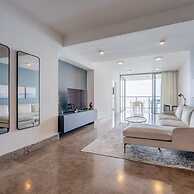 w Stunning 2BR With Terrace in YOO