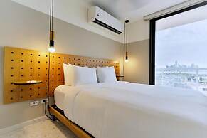 w Refined 1BR in Casco Antiguo