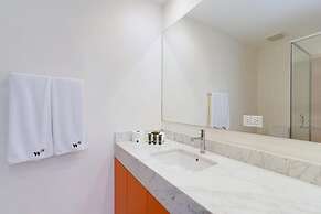 w Refined 1BR in Casco Antiguo