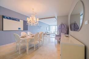 w Cozy 1BR in YOO