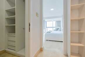 w Cozy 1BR in YOO