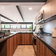 w Spectacular 3BR in Polanco