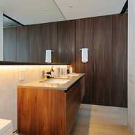 Luxurious 1BR With Panoramic View