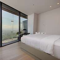 Luxurious 1BR With Panoramic View