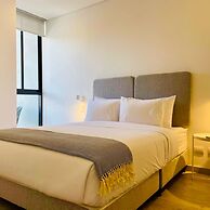 w Amazing 1BR With Balcony in Chico