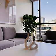 w Amazing 1BR With Balcony in Chico