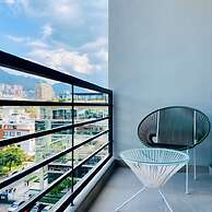 w Amazing 1BR With Balcony in Chico