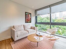 w Captivating 1BR in El Poblado