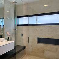 w Captivating 1BR in El Poblado