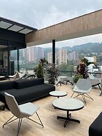 w Captivating 1BR in El Poblado