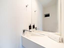 w Captivating 1BR in El Poblado