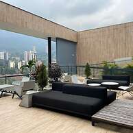 w Captivating 1BR in El Poblado