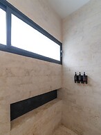 w Captivating 1BR in El Poblado