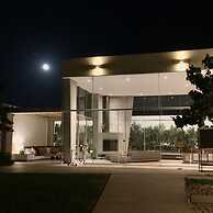 Perfect 5BR Villa With Private Terrace in Paracas