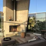 Perfect 5BR Villa With Private Terrace in Paracas