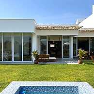 w Ocean Breeze 5BR in Paracas Bay