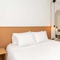 w Spectacular 1BR With Terrace at Poblado