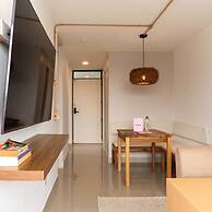 w Spectacular 1BR With Terrace at Poblado