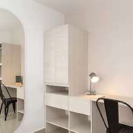 w Spectacular 1BR With Terrace at Poblado