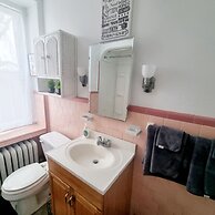 2 Bedroom 1 Bath Apartment