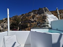 The Magic Luxury Cave Suites