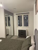 2 Bedroom Luxury Apartment in Barking