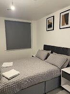 2 Bedroom Luxury Apartment in Barking