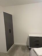 2 Bedroom Luxury Apartment in Barking