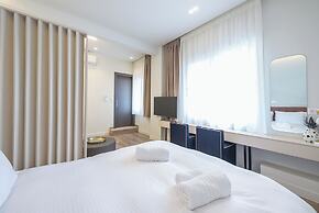 Aeiphoria Suites & Rooms - Athens