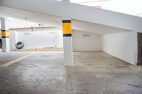 Captivating 4-bedroom Apartment in Salinas