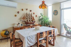 Captivating 4-bedroom Apartment in Salinas