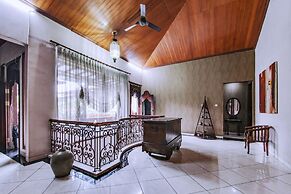 Escotel Keraton By Reccoma