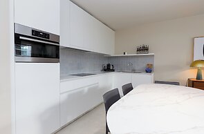 Casselbergh Residences Sky Bridge