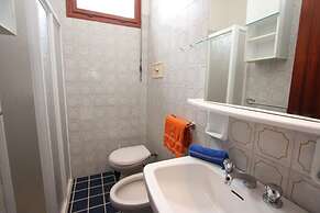 Bright House With Garden Near to the Beach - Beahost