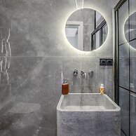 Spacious Modern Flat With Balcony 5 min to Taksim