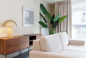 Casselbergh Residences Leader