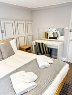 The X Hotel