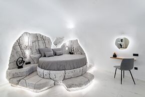 White Occhio Villa Santorini