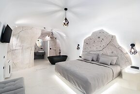 White Occhio Villa Santorini