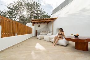 White Occhio Villa Santorini