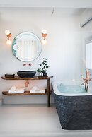 Emfasis Luxury Villa