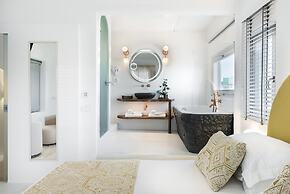 Emfasis Luxury Villa