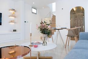 Emfasis Luxury Villa