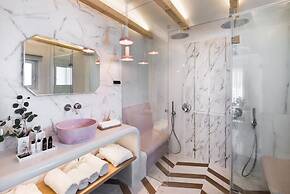 Emfasis Luxury Villa