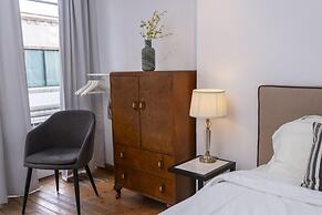 1-80 Collection Apt 101