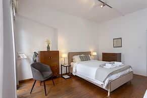 1-80 Collection Apt 101