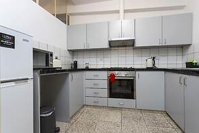 1-80 Collection Apt 101