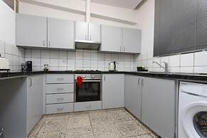 1-80 Collection Apt 101