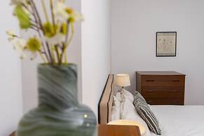 1-80 Collection Apt 101